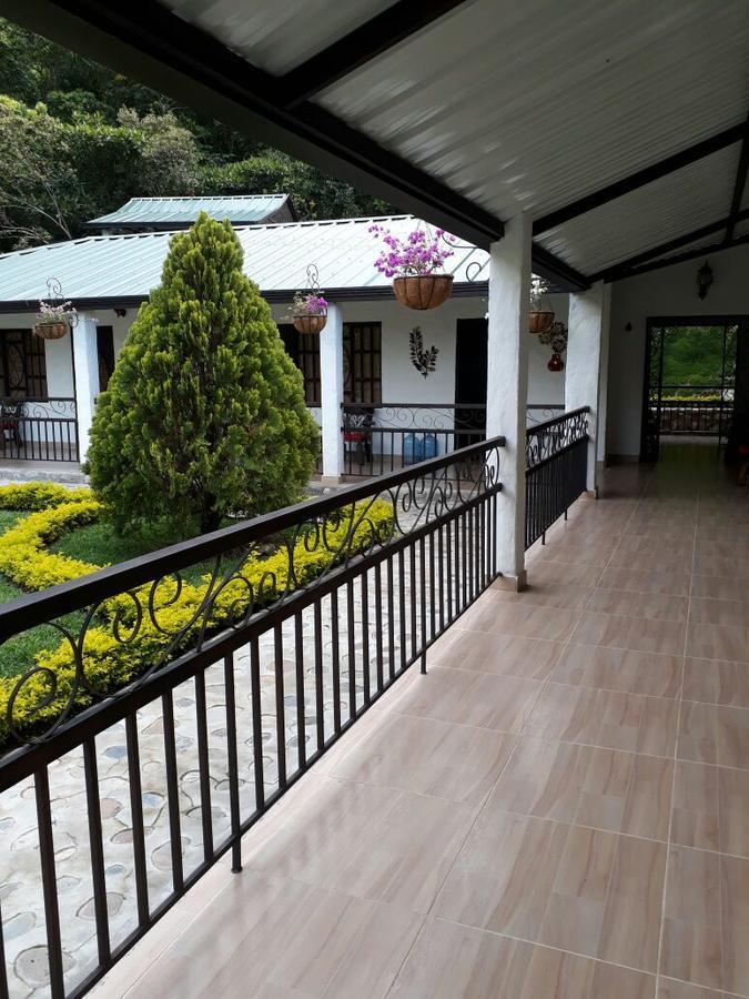 Termales San Francisco Casa Hotel Riverita Ngoại thất bức ảnh